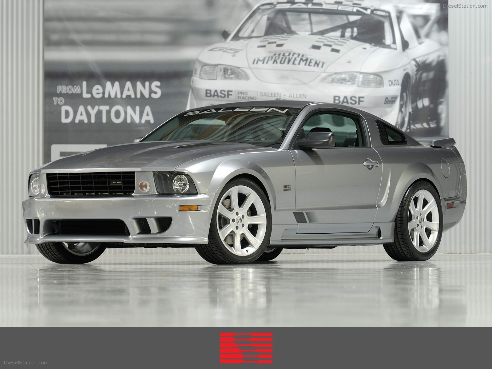 Saleen Mustang (2005)